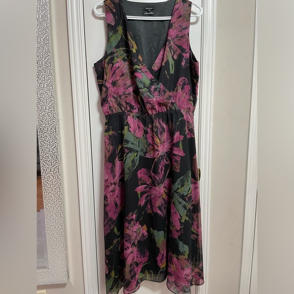 RW&CO. Black and Pink Floral Midi Dress PTP 20.5” - Picture 1 of 14